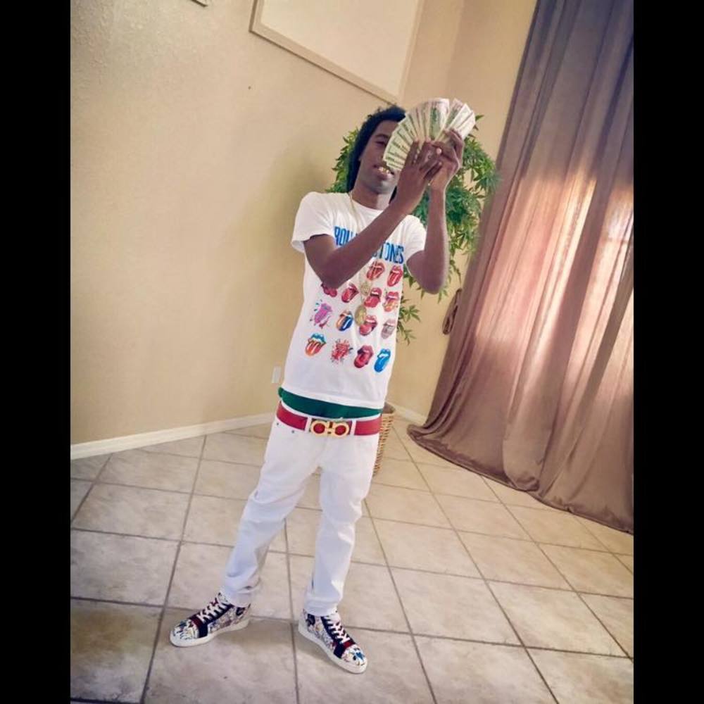 Meet your Posher, Max